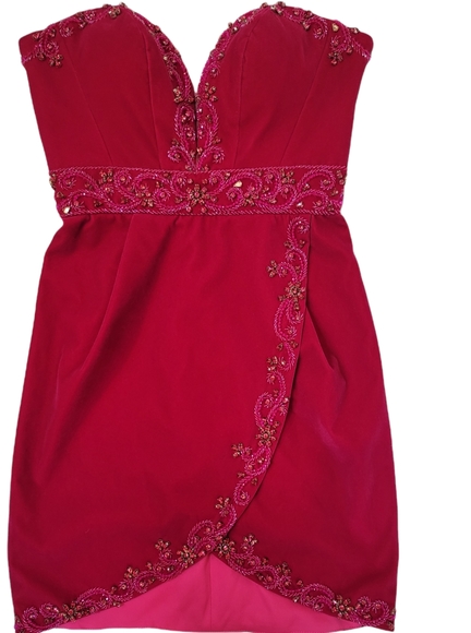 MAC DUGGAL HOT PINK VELVET FAUX WRAP SWEETHEART NECKLINE CRYSTAL WOMENS …